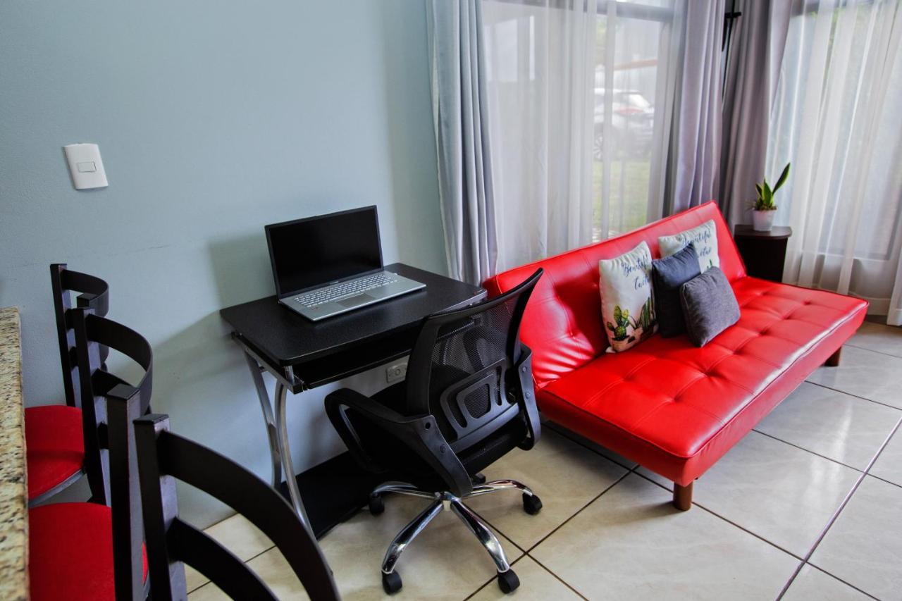 Casa Suculenta ,Monteverde Con Jacuzzi Privado Y Lavanderia エクステリア 写真
